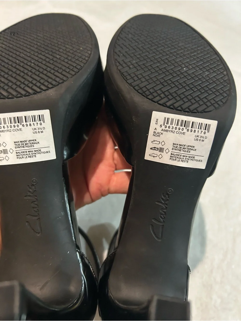 CLARKS AMBYR2 COVE SHOES - Picture 8 of 8